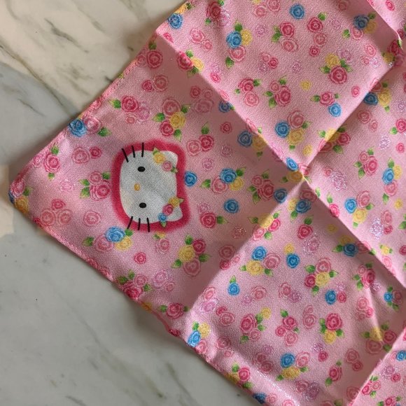 HELLO KITTY ROSE HANDKERCHIEF / TOWEL (2 ITEMS) - Picture 8 of 12